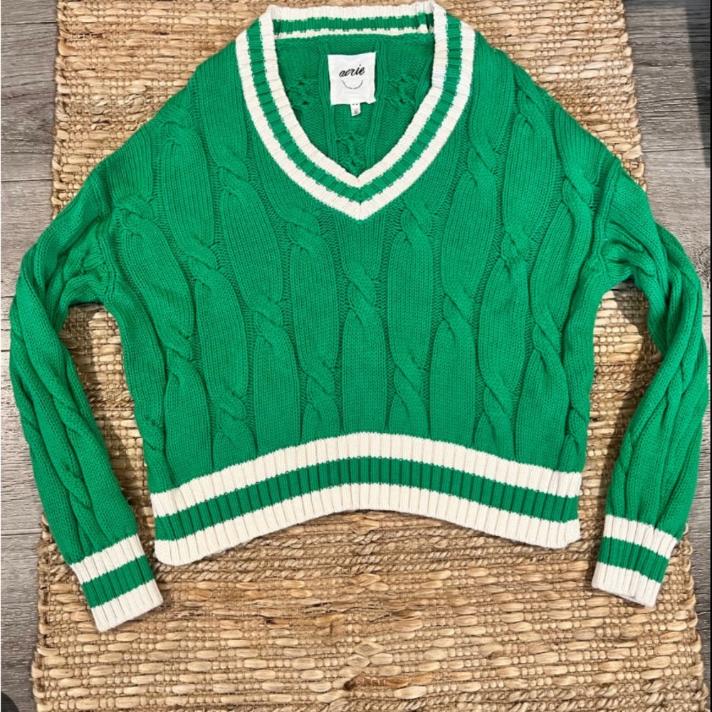 🍂🍁 Fall NWT Aerie Cropped Green Cable V-Neck Sweater Sz Large - Picture 7 of 8